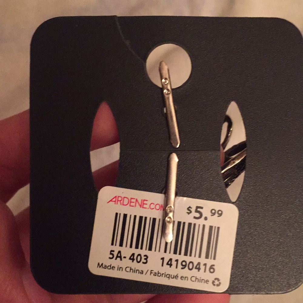 Ardene ring size 7 - Picture 4 of 4